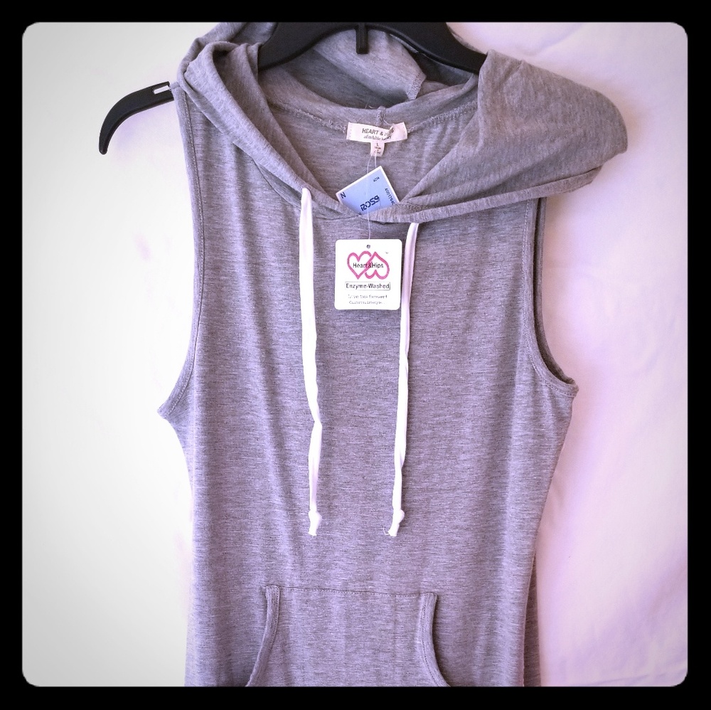 SLEEVELESS LOUNGE DRESS